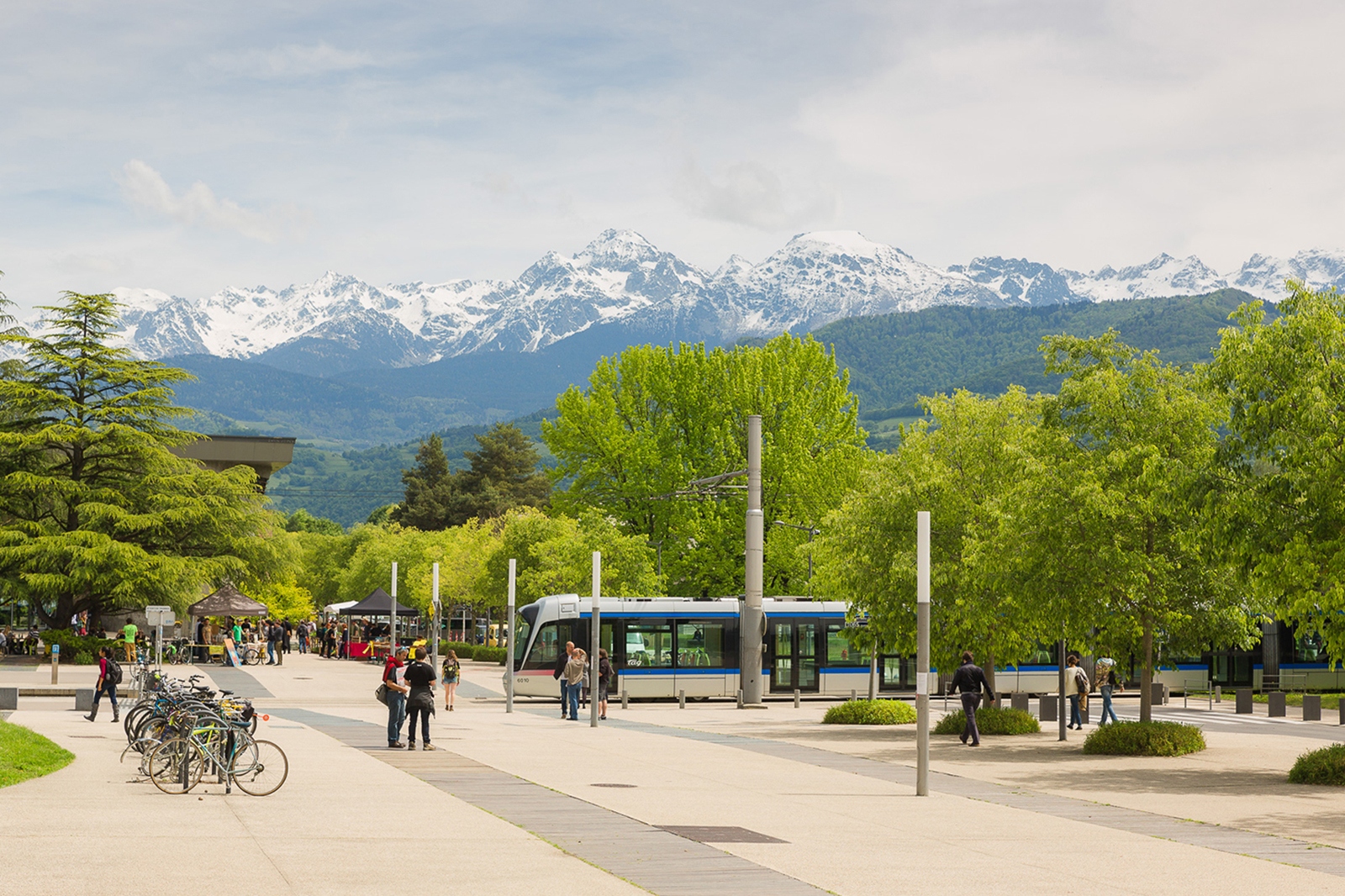 tramway crossing the campus